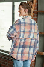 Load image into Gallery viewer, Plaid Button Flannel
